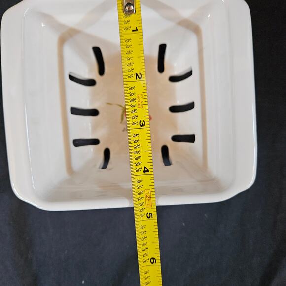 Rae Dunn Artisan Collection Strawberry Basket White Farmhouse Home Decor - Picture 10 of 11